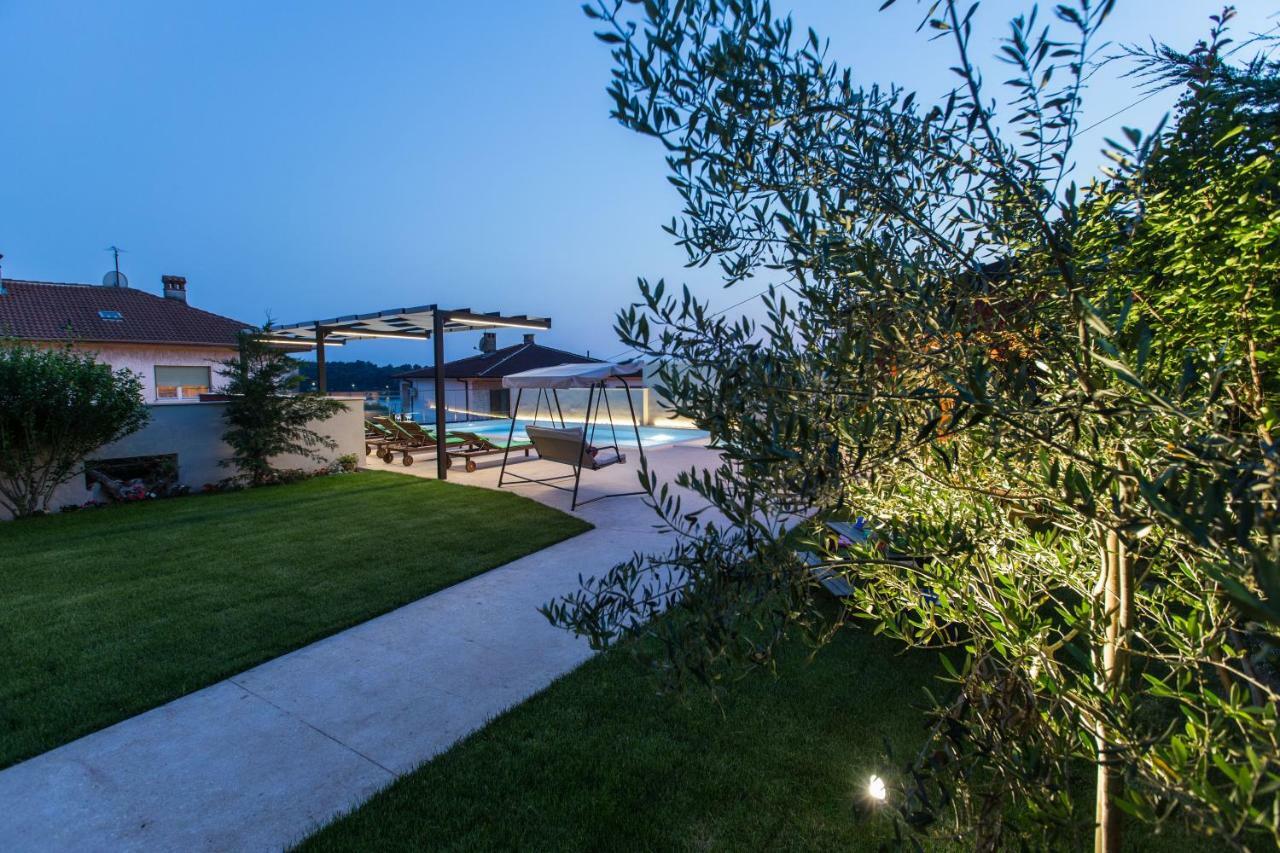 Villa Oria Pula Bagian luar foto